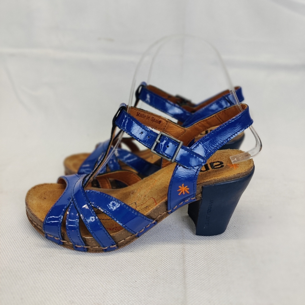 Art Company Sandals Patent Blue Leather T-Strap Ankle - Sz EU36 or US 5.5